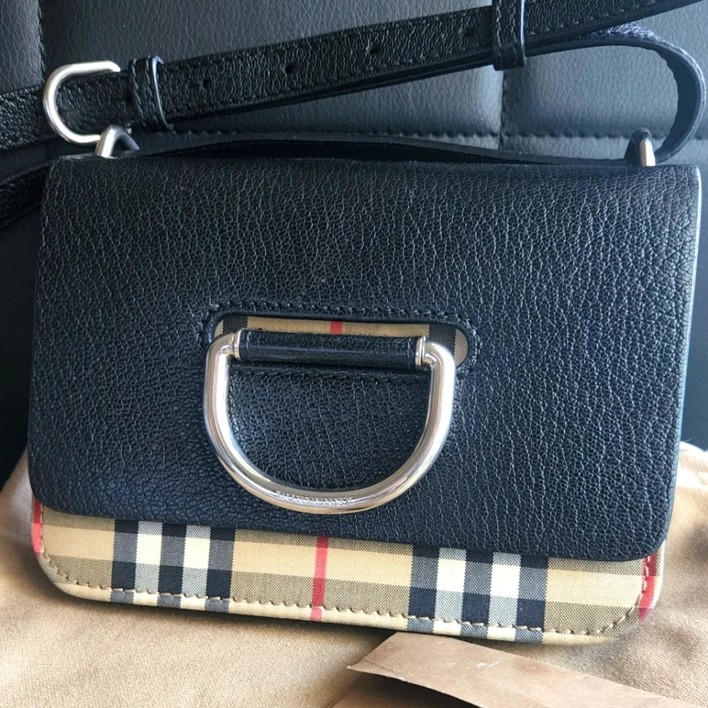BURBERRY Goatskin Vintage Check Mini D-Ring Bag Black - Picture 2 of 16